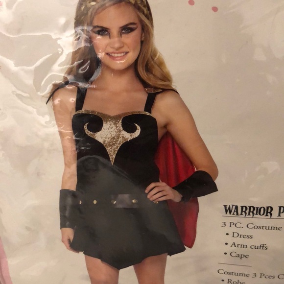 Halloween costume warriors princess 👑 - Picture 2 of 4